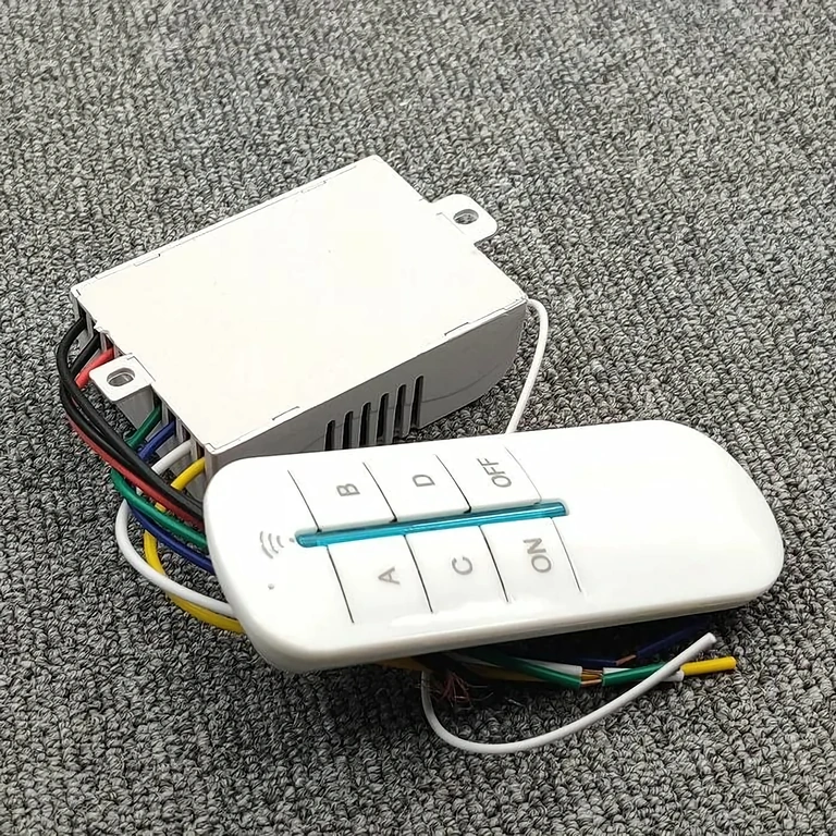 Превключвател за светлина с RF функция на 433 MHz