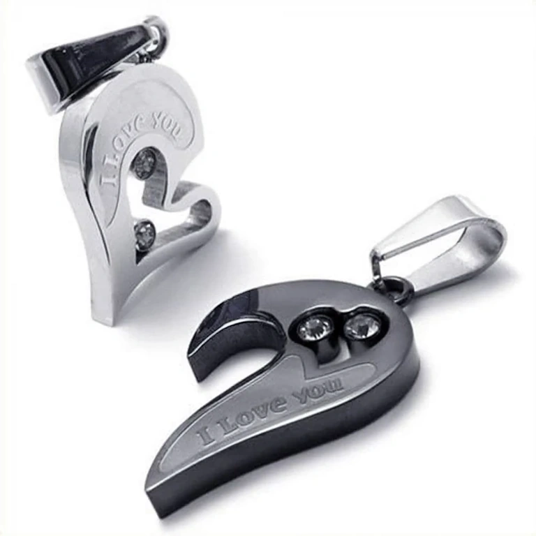 Две висулки сърце за влюбени двойки