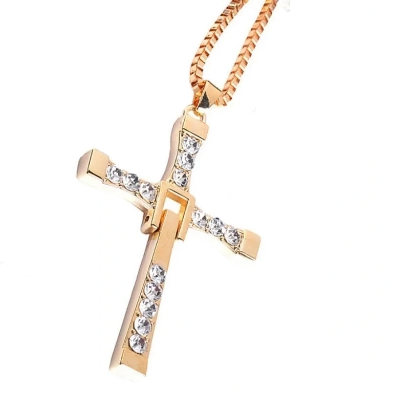 Златна верижка кръст Vin Diesel от филма Fast and Furious