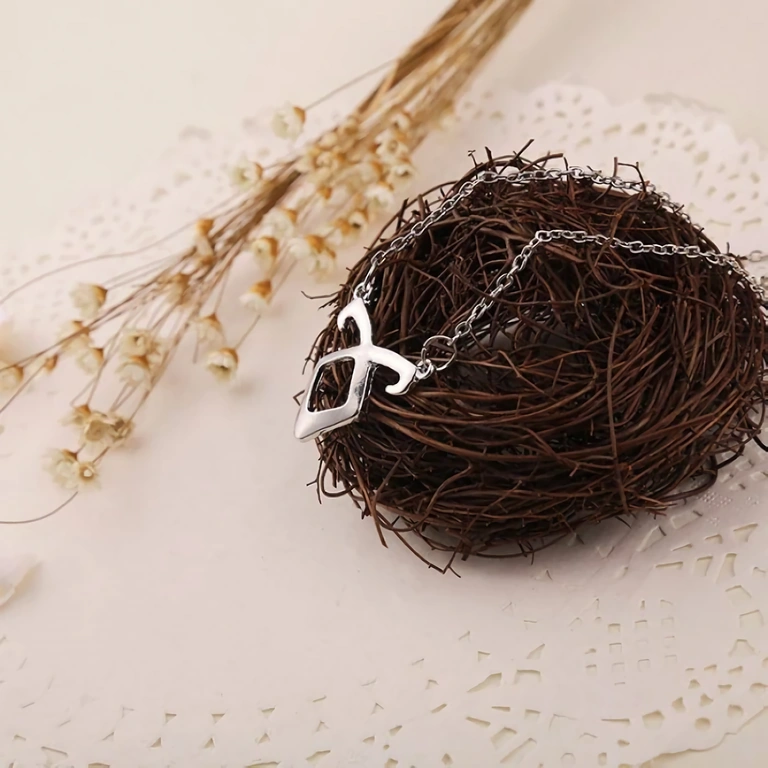 Рунически медальон с ангелски символ, от филма City of Bones