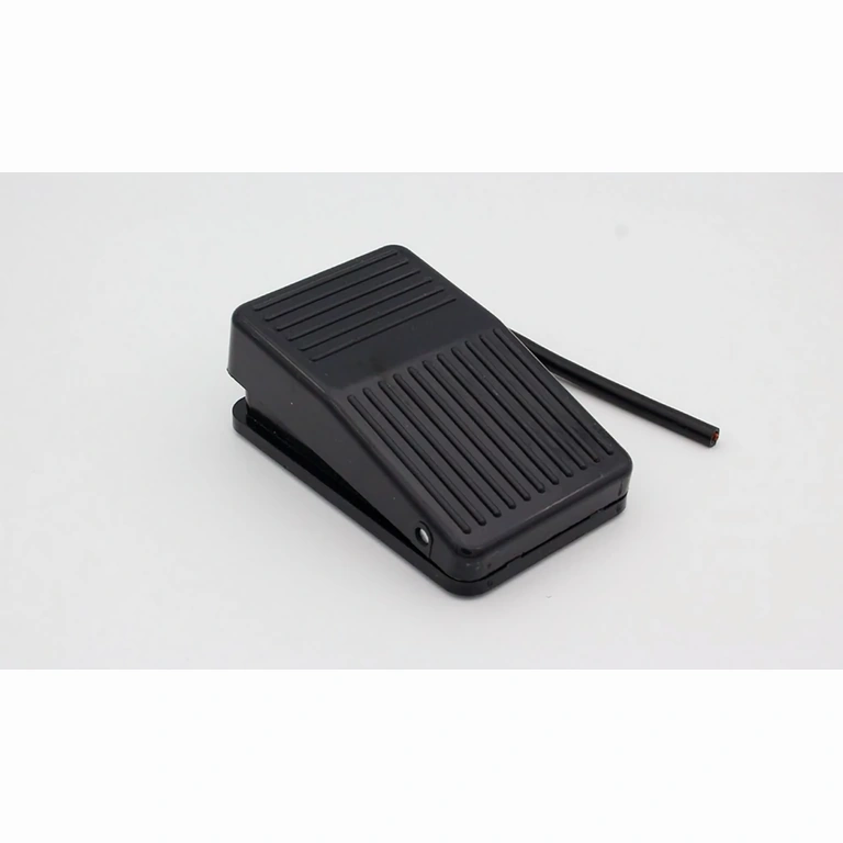 Електрически превключвател с един контакт NO+NC за уреди