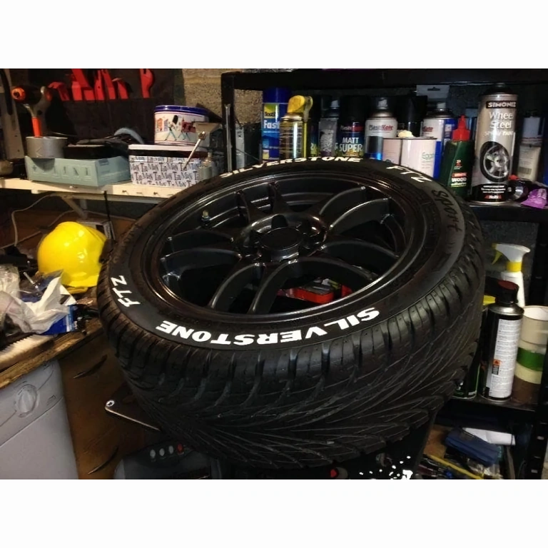 Маркер с бяла боя и писец 2 мм дебелина