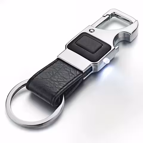 Луксозен ключодържател за автомобил от кожа с LED и отварачка за бира – елегантен подарък за мъже