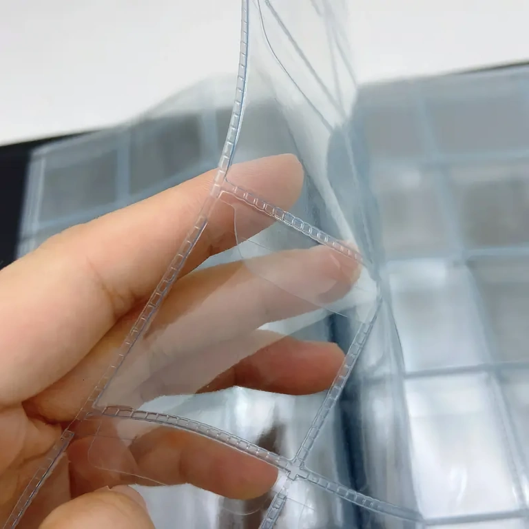 Здрав албум от синтетична кожа за съхранение на монети