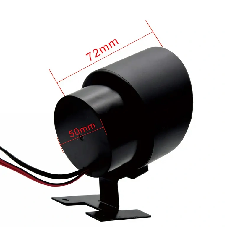 Сензор с цифров часовник и волтметър за мониторинг на температурата на водата и акумулатора в превозни средства