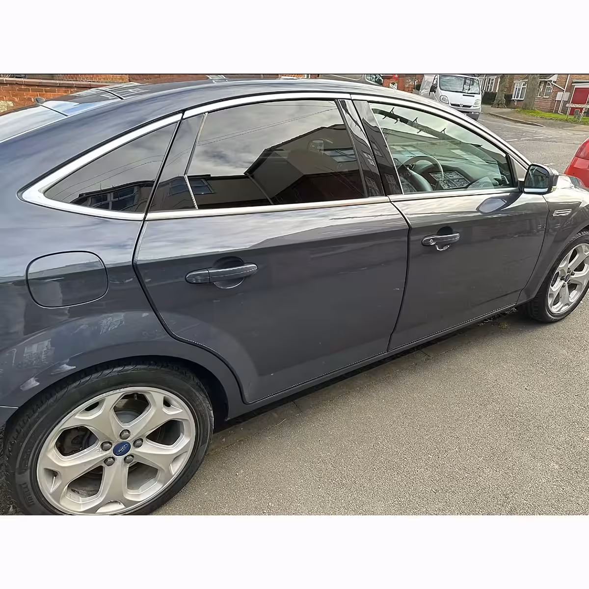 Гумена лента за странична защита на вратите на автомобила