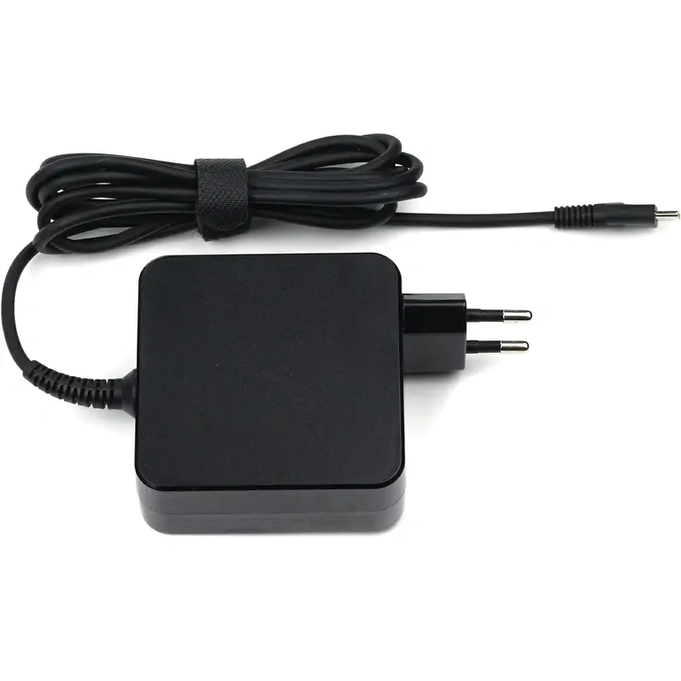 USB-C зарядно с множество защити USB-C зарядно с защита от пренапрежение и късо съединение