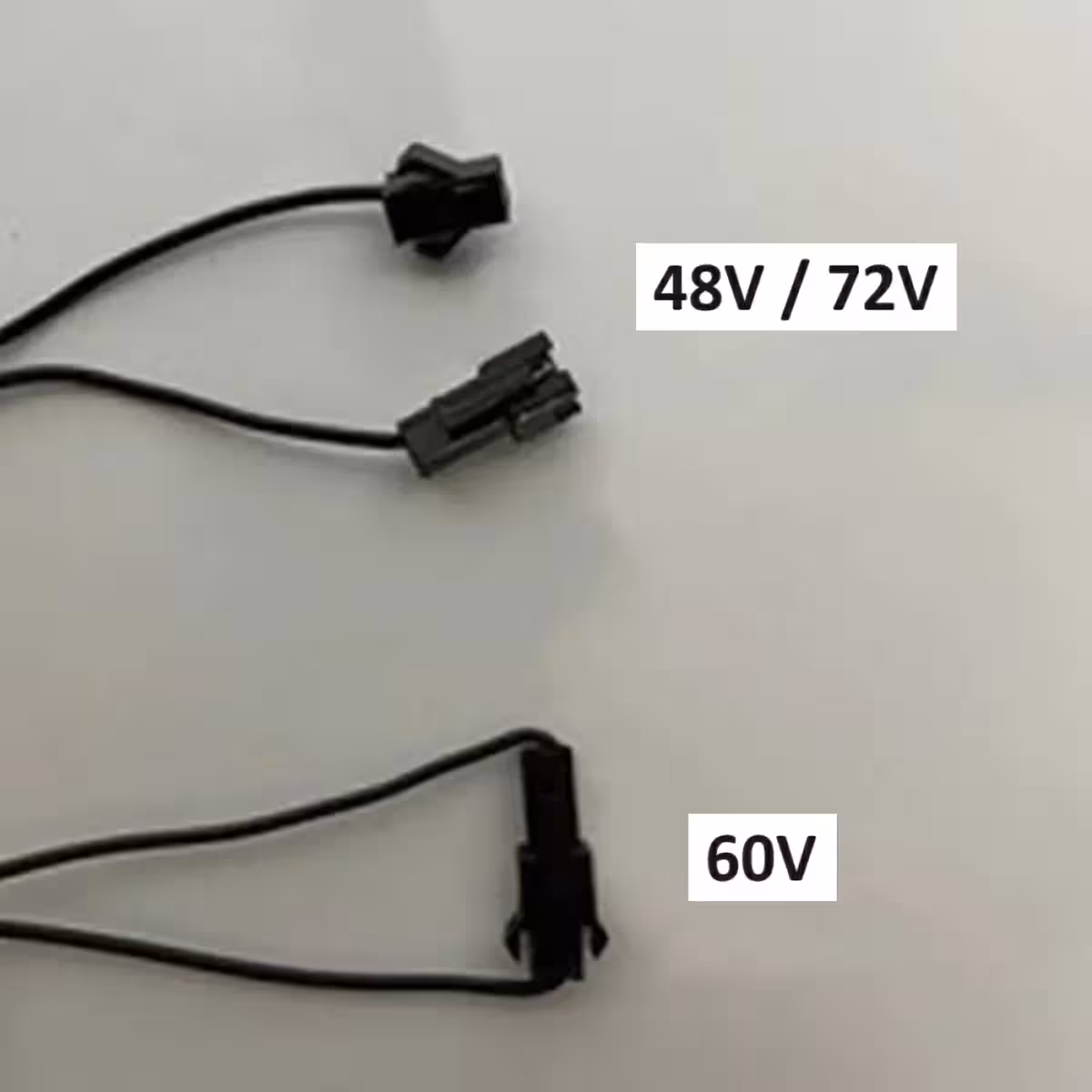 Цифров дисплей, съвместим с различни захранвания