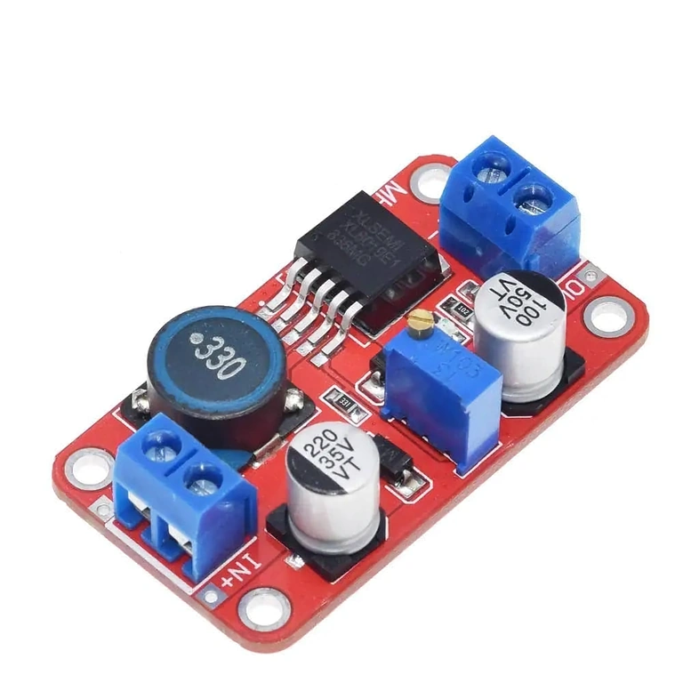 Модул XL6019 DC-DC Boost Converter – изглед отпред XL6019 DC-DC Boost Converter, ясен преден изглед за детайлна оценка на дизайна