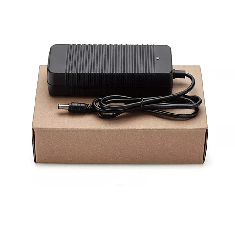 Оригинална опаковка на зарядно 24V Li-Ion 2A за тротинетки и велосипеди