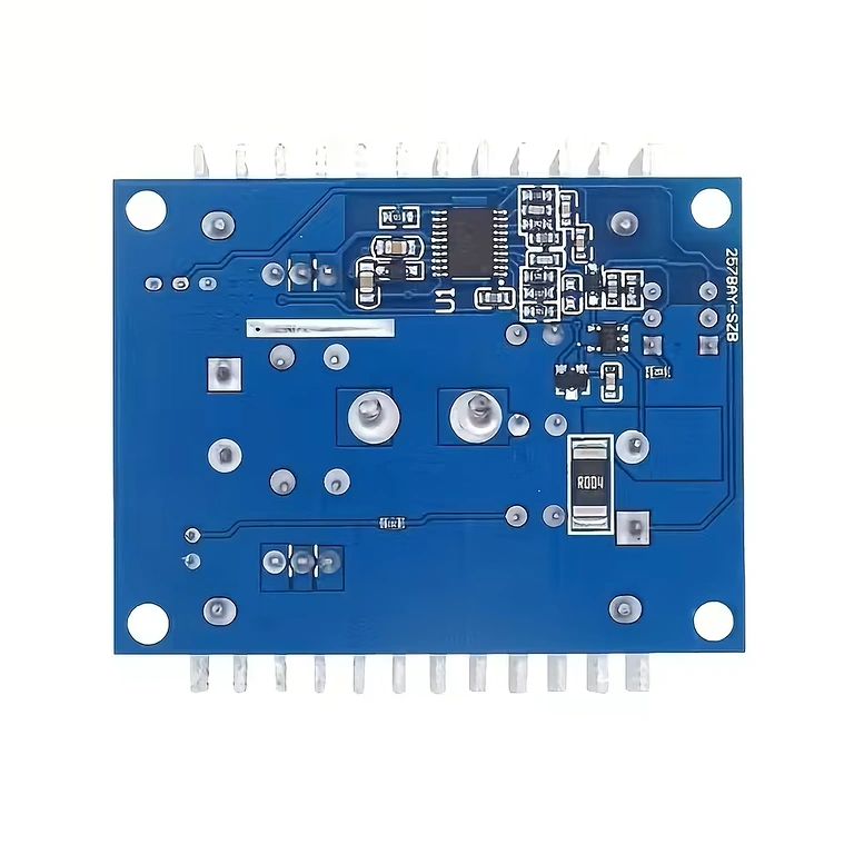 Използване на step-down конвертор 20A 300W в автомобилни приложения