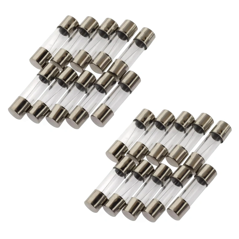 Стъклен предпазител 10A 5x20мм – монтиран на електрически уред